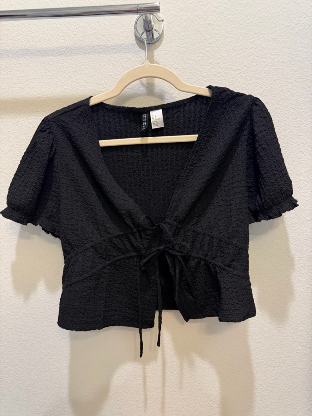 Black Tie-Front Textured Crop Top